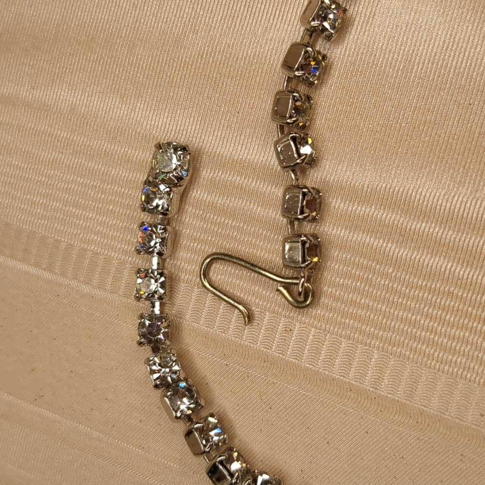 Vintage Rhinestone Statement Necklace Chocker Bib Style Elegant Formal Wedding - Picture 7 of 9